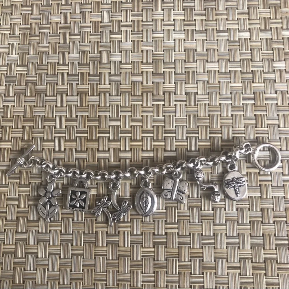 Cute Little Charm Bracelet with 7 charms including flowers , ladybug, butterfly - Picture 4 of 7